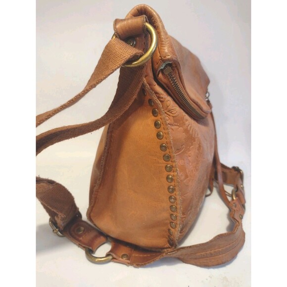 The SAK Women’s Silverlake Leather Crossbody Bag Embossed With Studs - Picture 10 of 16